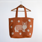 Torba Corgi w Kwiatki – żakardowa torba eddo z motywem corgi wśród kwiatów 